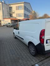 Fiat Doblo - Fiat Doblo mit Diesel-Antrieb: Kombi, mit Klimaautomatik