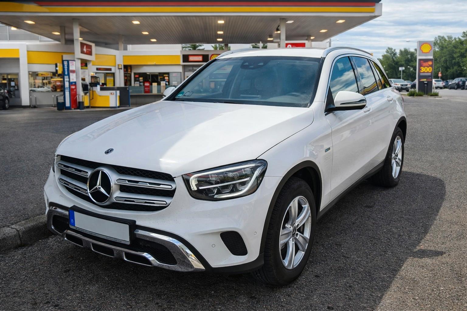 Mercedes-Benz GLC 300e 4Matic/Kamera/Business/Sound/