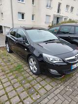 Opel Astra 1.6 INNOVATION Automatik INNOVATION - Opel Astra aus 2010: 1.6