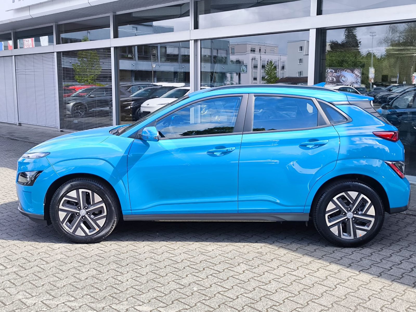 Fahrzeugabbildung Hyundai KONA Elektro LED+NAVI+KAM+TEMP+DAB+CARPL