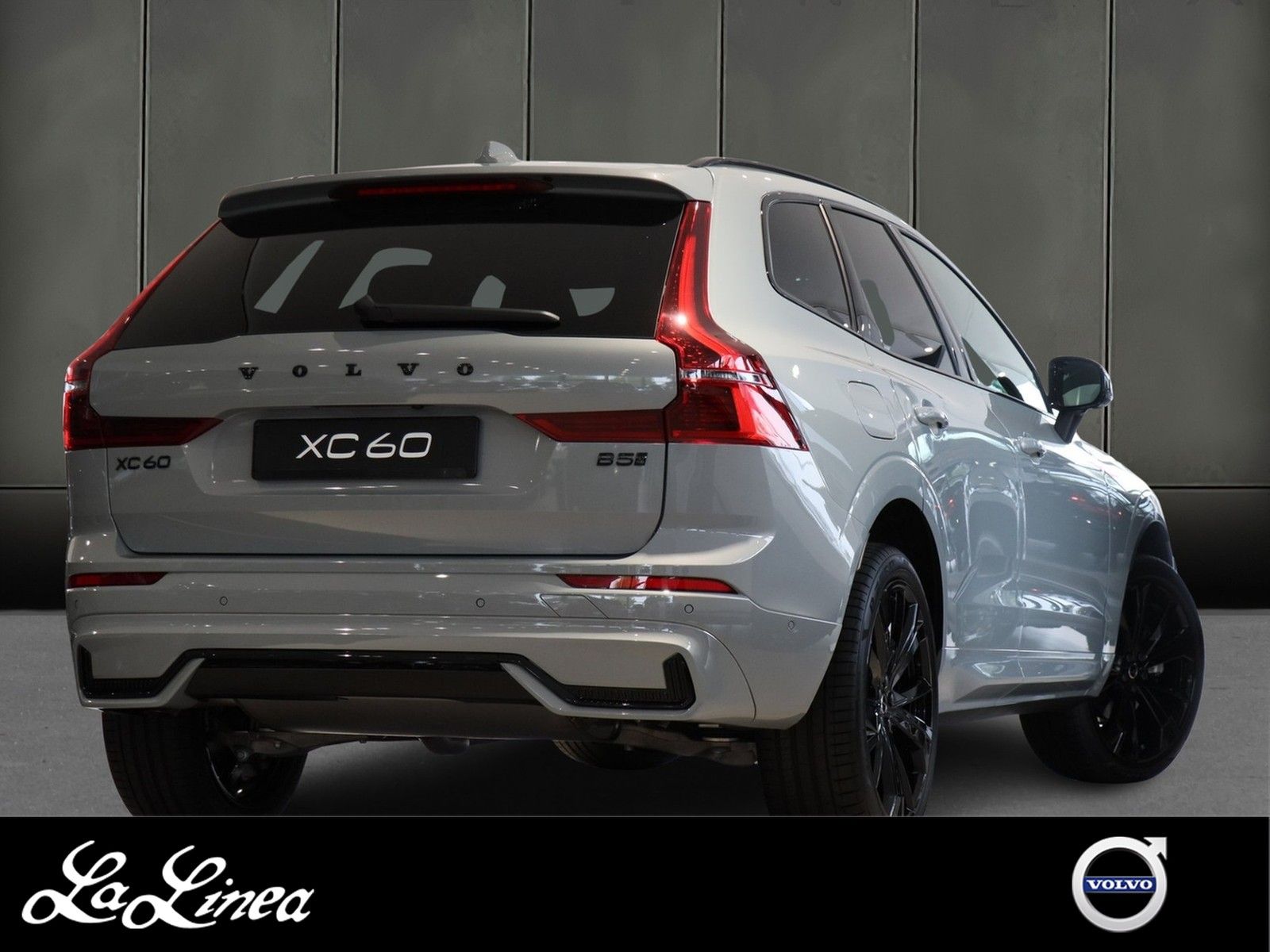 Volvo XC60 B5 Plus Black Edition AWD Plus Black Editio imagem 2