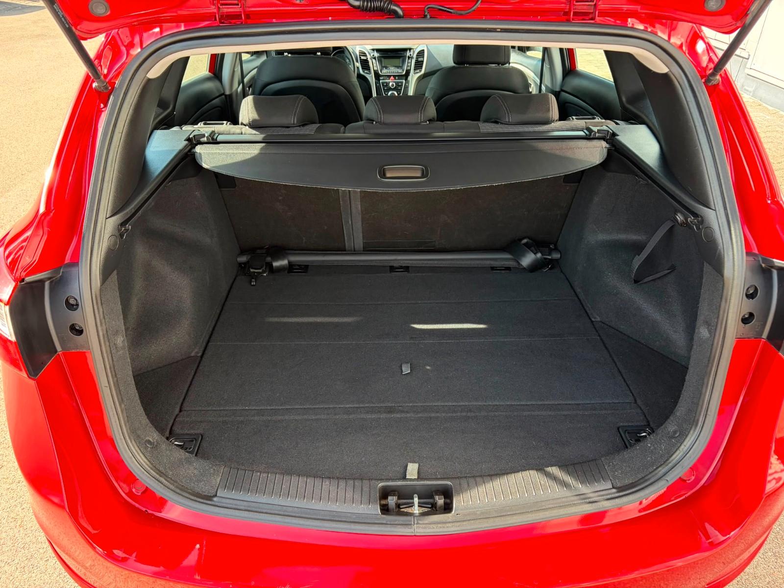 Hyundai i30 2015 — photo 8