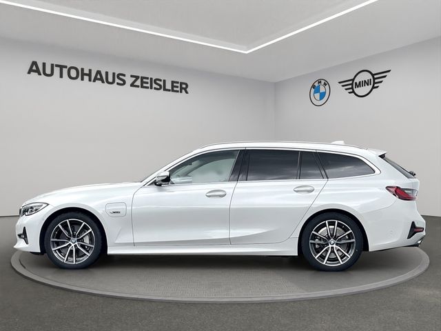Foto Nummer 4: BMW 330e