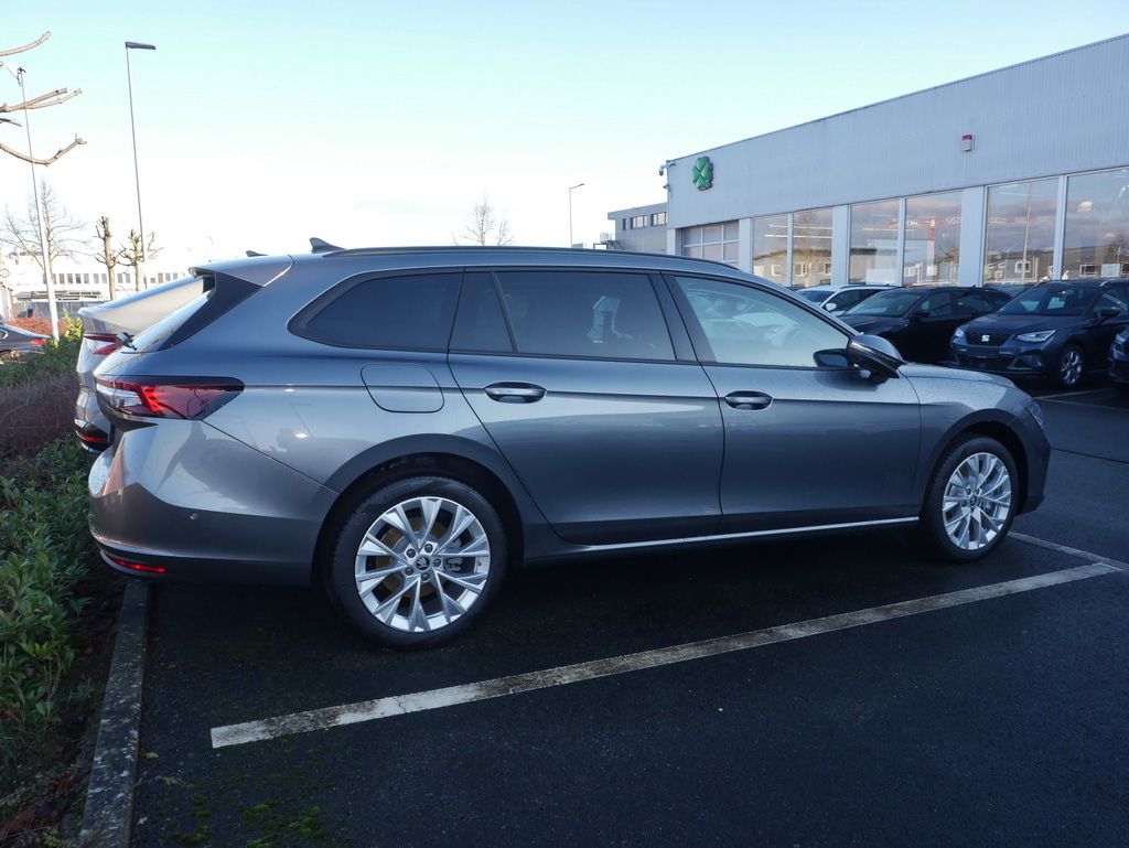 Skoda Superb - Bild 3