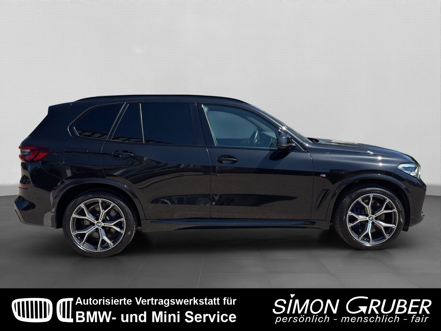 Fahrzeugabbildung BMW X5 xDrive 40d M Sport Pano Stop&GO FondEntertain