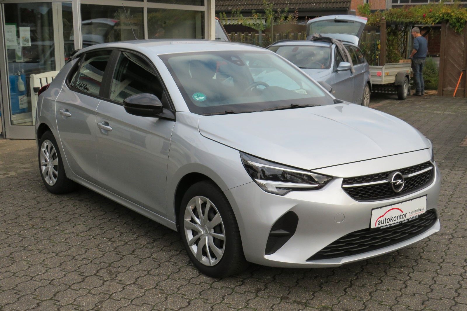 Fahrzeugabbildung Opel Corsa F Edition AUTOMATIK NAVI SITZH. PDC 1.HD