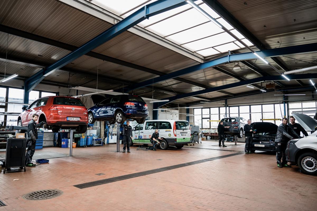 showroom-image-bottom