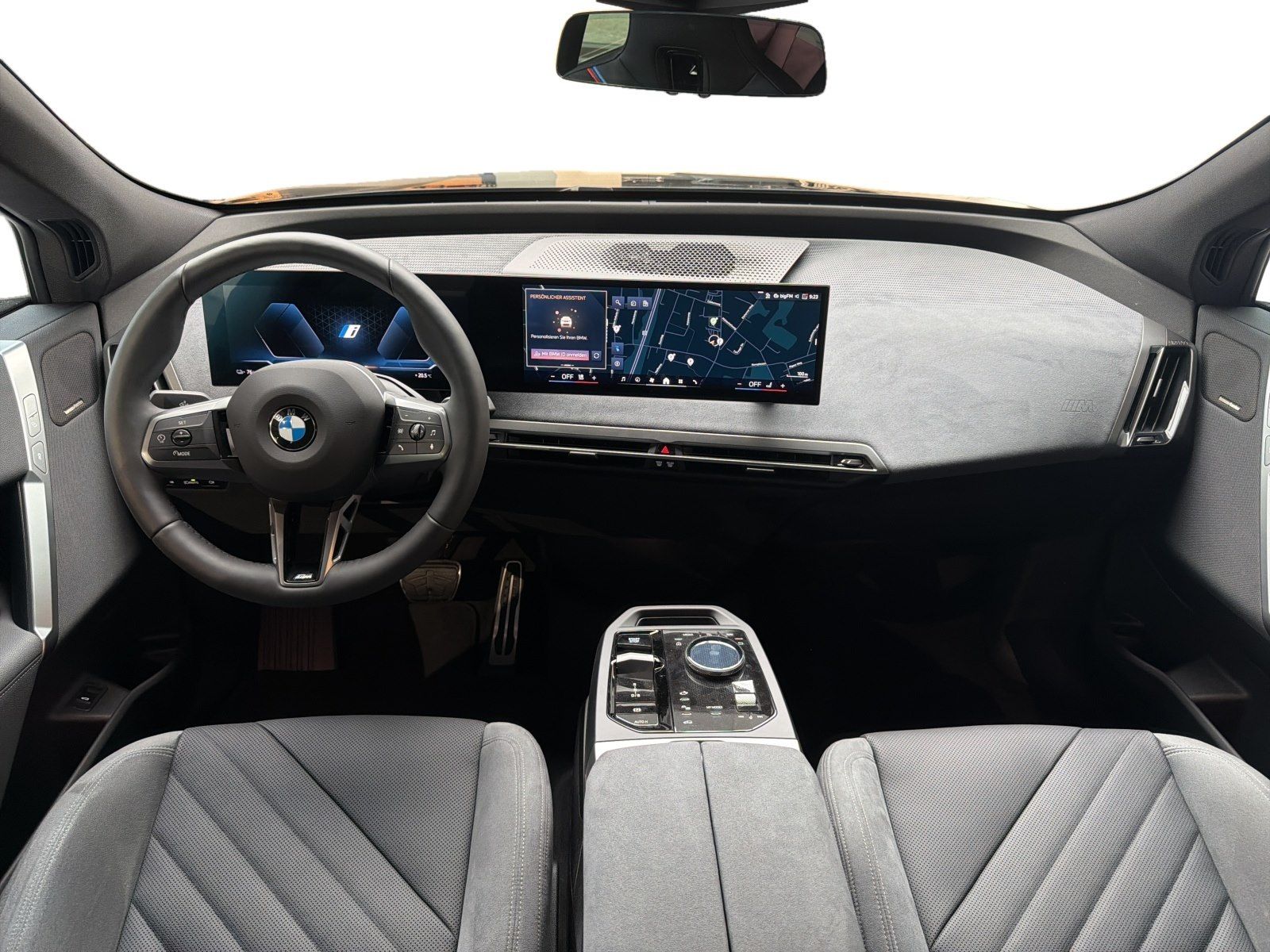 BMW iX - Bild 11