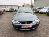 Opel Vectra 1.6 16V Selection Comfort - Opel Vectra: Selection