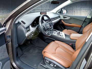 Audi Q7 - 7