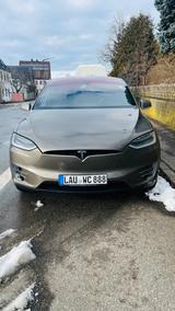 Tesla Model X 90D  - Tesla Model X aus 2016