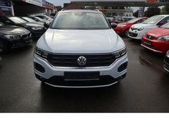 Fahrzeugabbildung Volkswagen T-Roc 4Motion 1hd Navi Tempo Panoo Scheckheftge