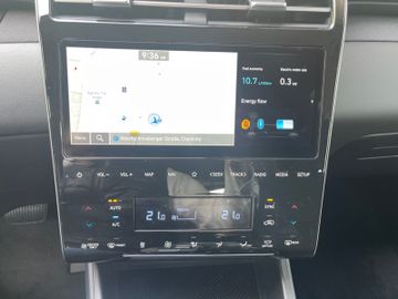 Fahrzeugabbildung Hyundai TUCSON HEV 1.6 T-GDi 230PS 6-AT 2WD Select NAVI