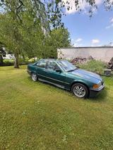 BMW E36 318 i  1. Hand - BMW 318 aus 1992: 318i E36