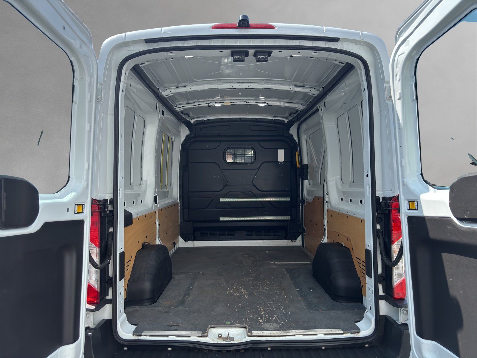 Fahrzeugabbildung Ford Transit FT 350 2.0 TDCi L2 Trend AHK/KLIMA/GRA/