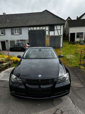 BMW Bmw e90 325i motor läuft (nicht fahrbereit)