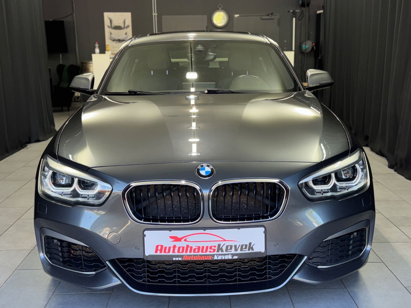 Fahrzeugabbildung BMW M140i xDrive|LEDER|NAVI|SCHIEBEDACH|AUTOMATIK|
