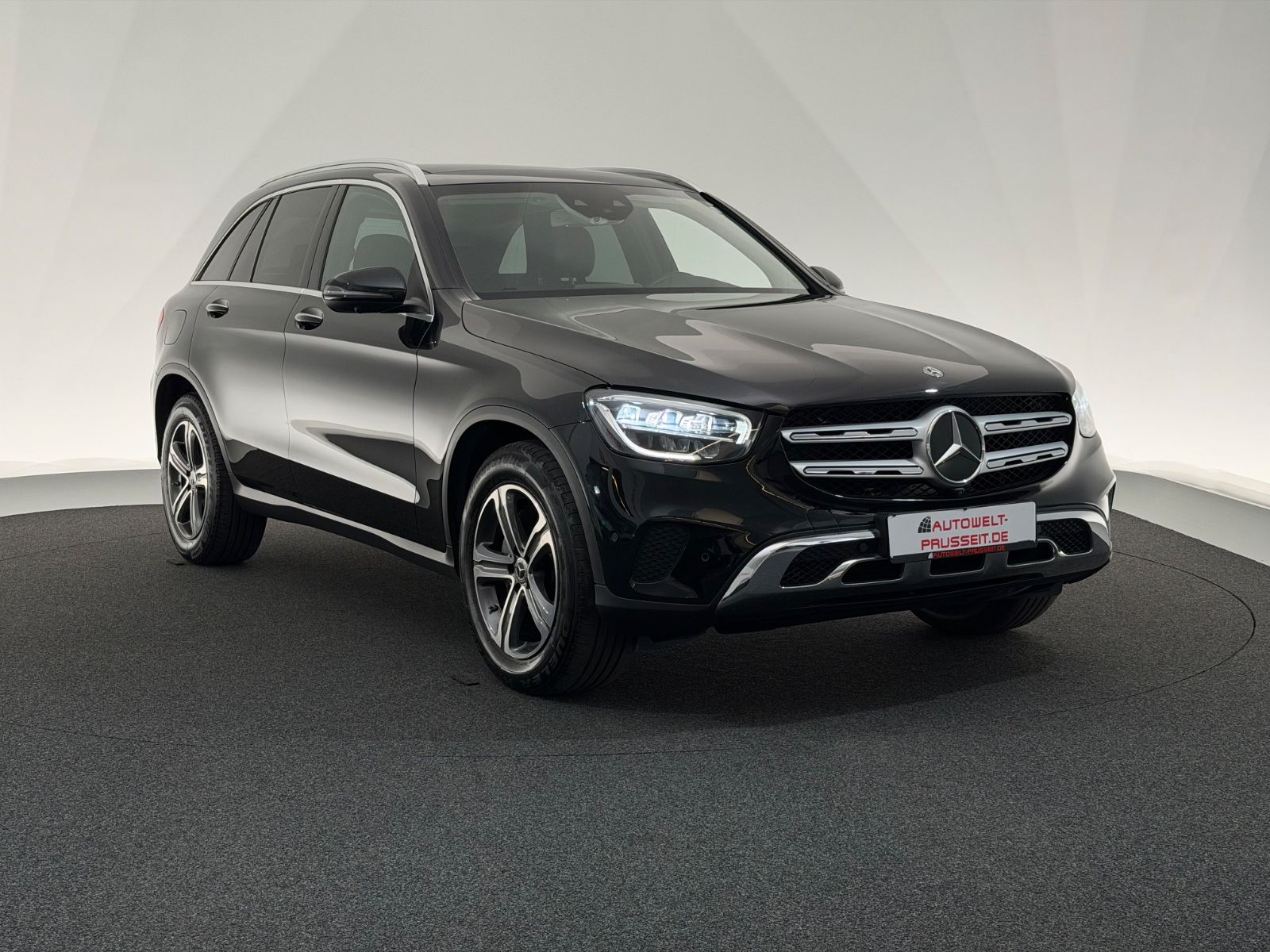 MERCEDES-BENZ GLC 220d 4Ma.*PANO*LED-360°-KEYLESS-HUD-OFFROAD