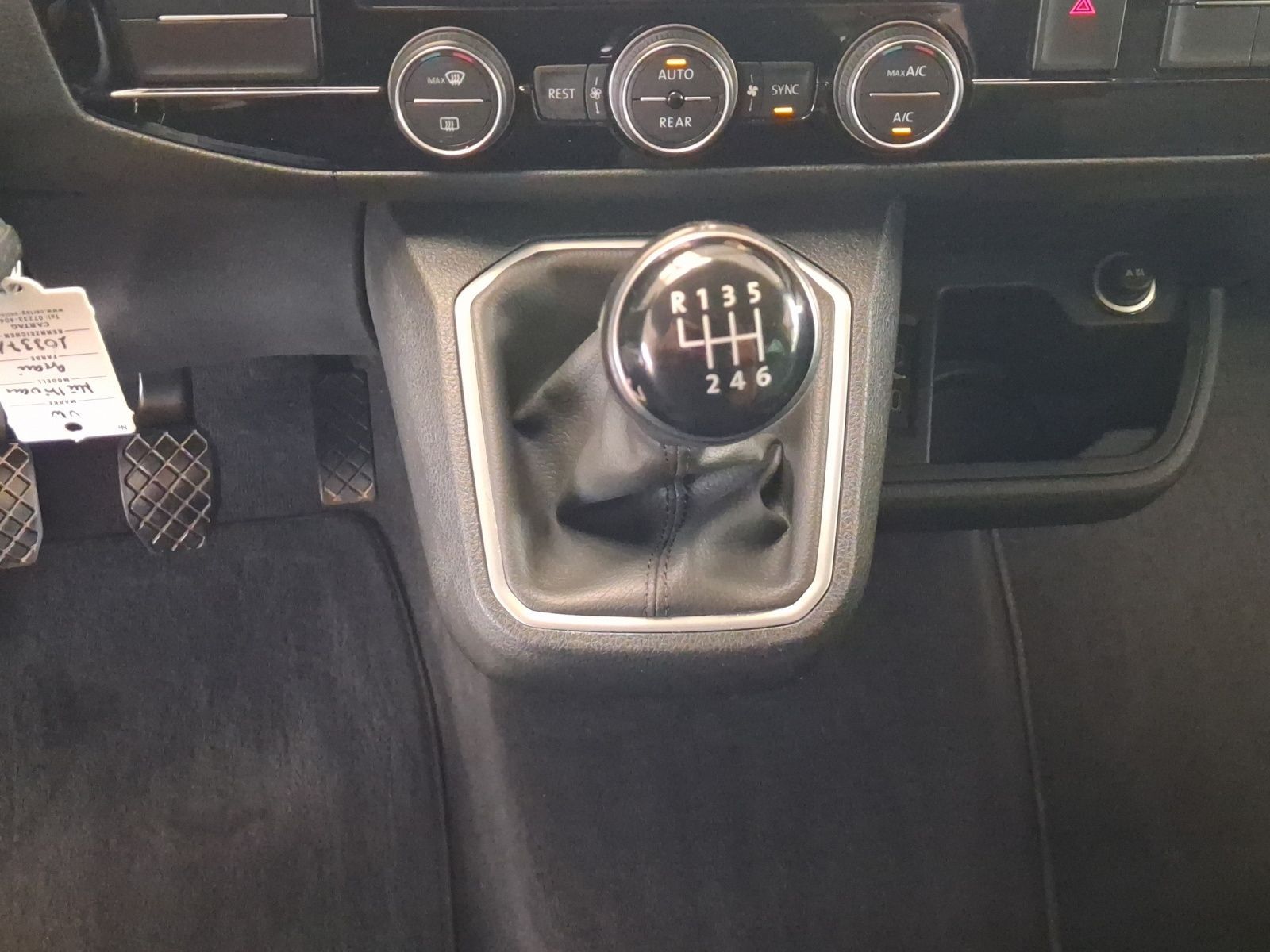 Volkswagen T6 Multivan - Bild 11