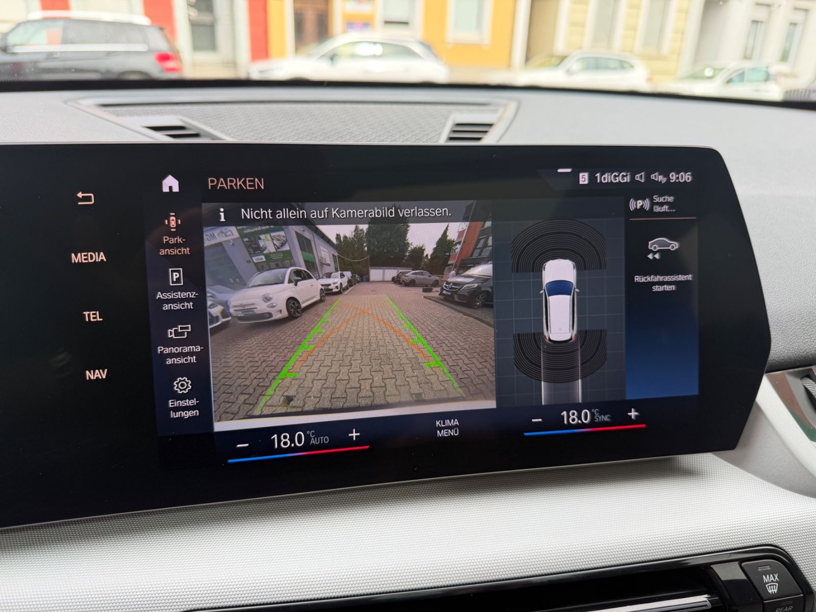 Fahrzeugabbildung BMW X1 23 d xDrive PANO TOTWINKEL KAMERA LEDER LED
