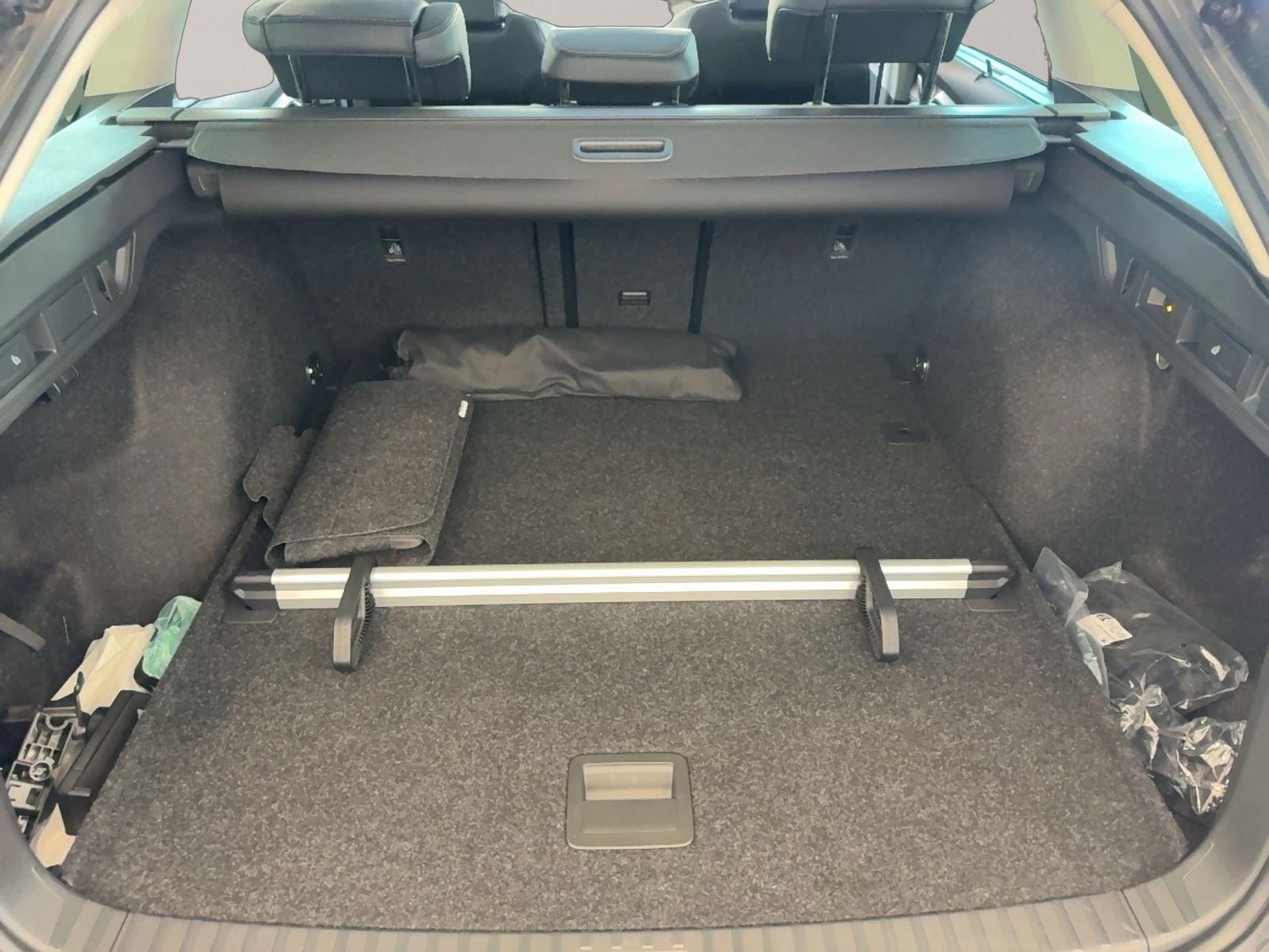 Octavia Combi Ultimate Schwarz 2.0 TDI, AHK, PAN