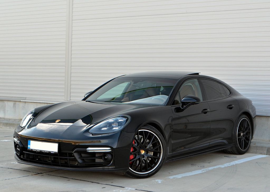 Image of Porsche Panamera