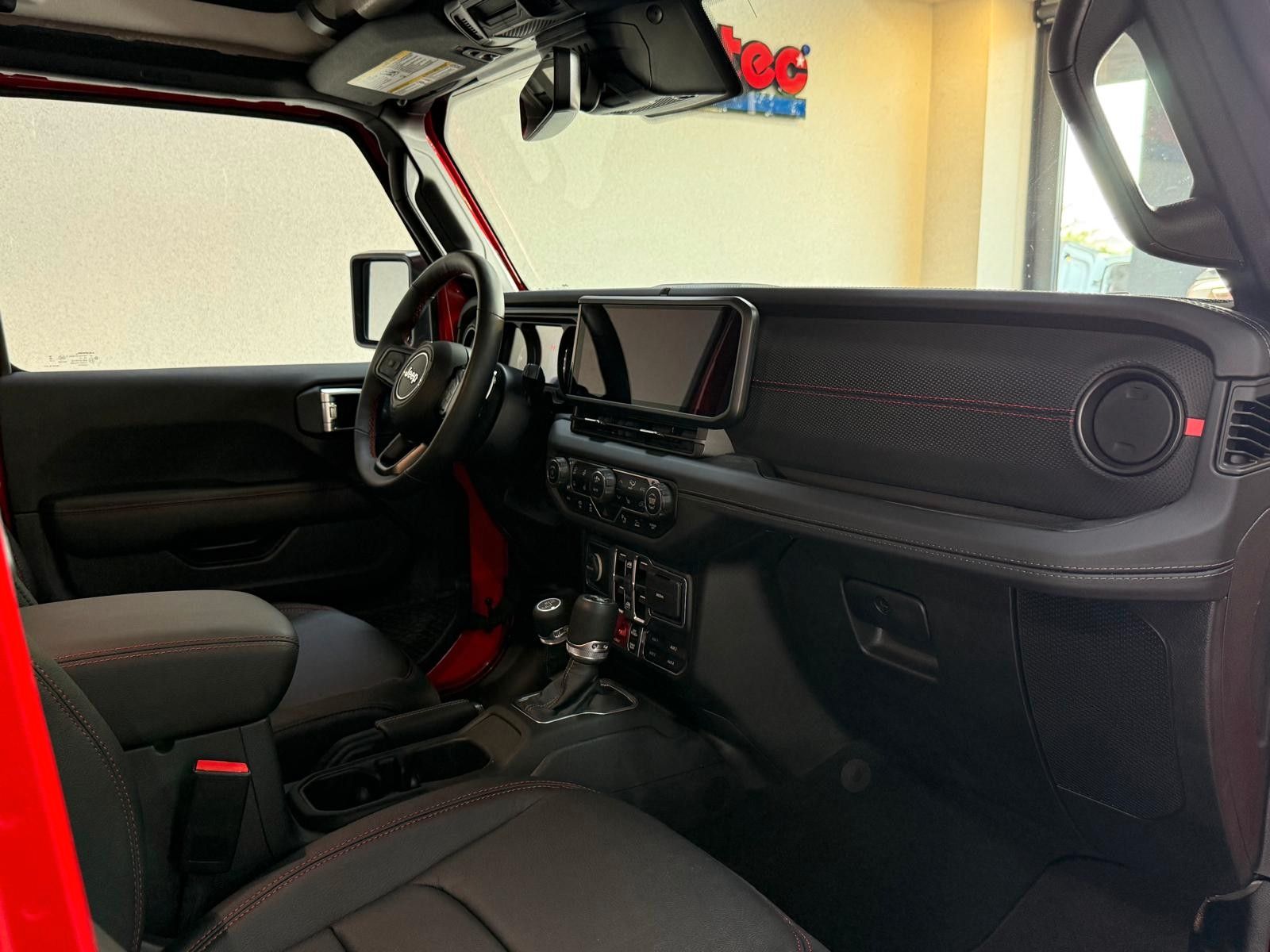 Fahrzeugabbildung Jeep RUBICON 392-6.4L HEMI V8-AHK 3500KG-35"