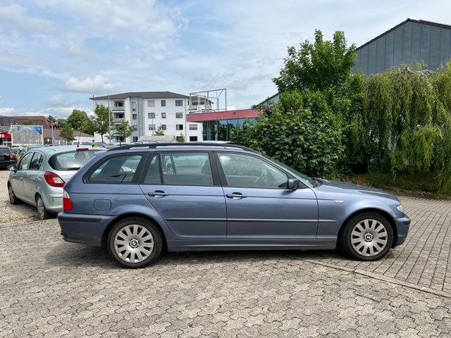 Fahrzeugabbildung BMW 320 Baureihe 3 Touring 320d Tüv 03.2026 AHK