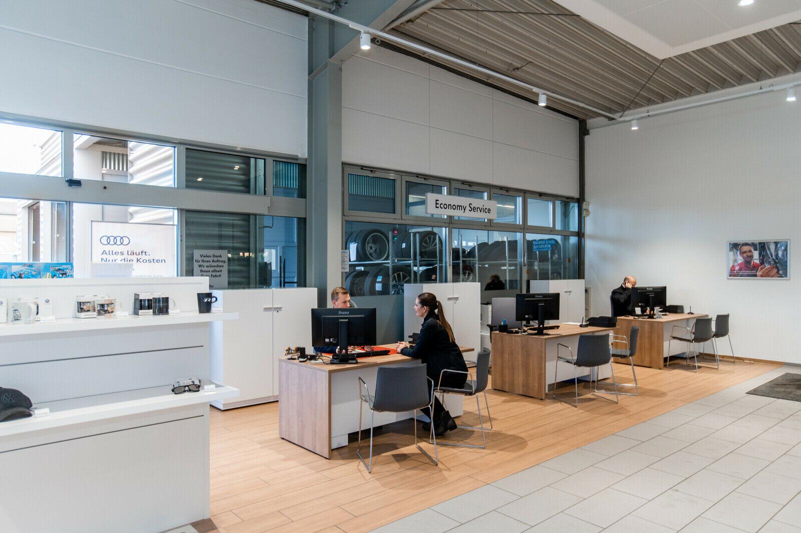 showroom-image-main