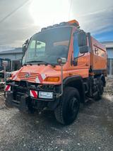 Unimog U 400 Kehrmaschine Kommunal-Leistungshydraulik - Angebote
