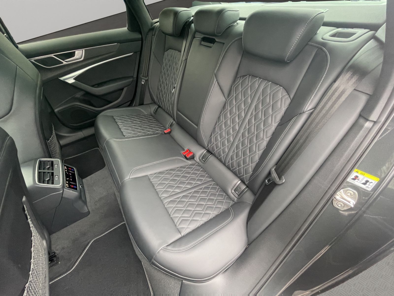 Audi S6 - Bild 17
