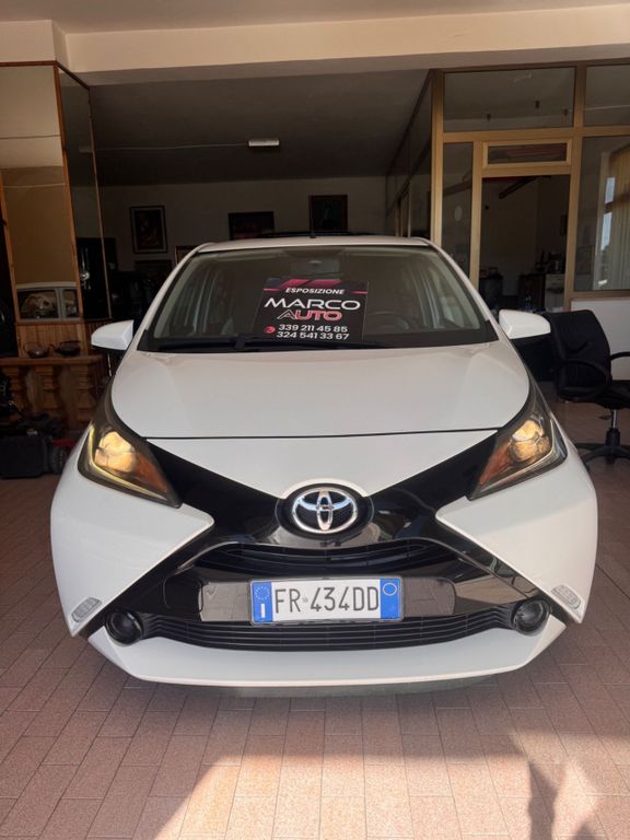 Image of Toyota Aygo (X)