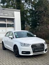 Audi A1 Sportback/ 1,6 /S-Tronic/Scheckheft - Audi A1 mit Diesel-Antrieb: Automatik