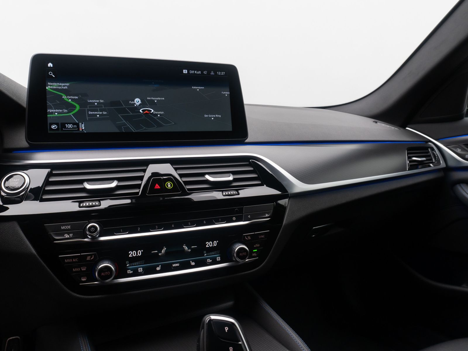 Fahrzeugabbildung BMW 520d M Sport Kamera DAB HUD 4xKlima HiFi 19Zoll