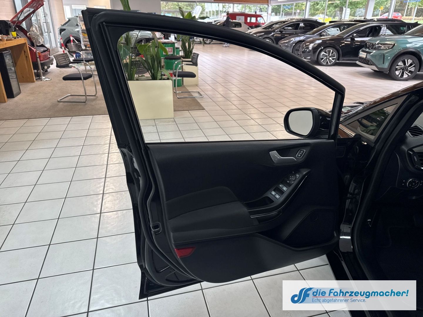 Fahrzeugabbildung Ford Fiesta Titanium X Navi LED Blendfreies Fernl. Ku