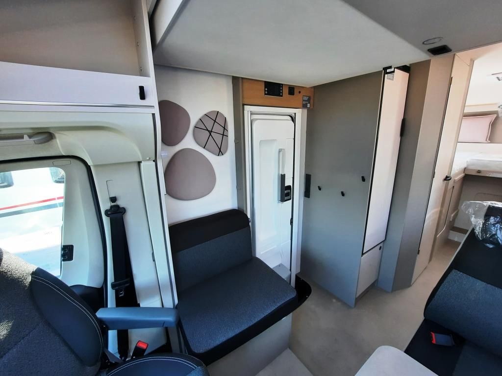Fahrzeugabbildung LMC Tracer 730 EL Verfüg./Sparen Sie 9.271,- €