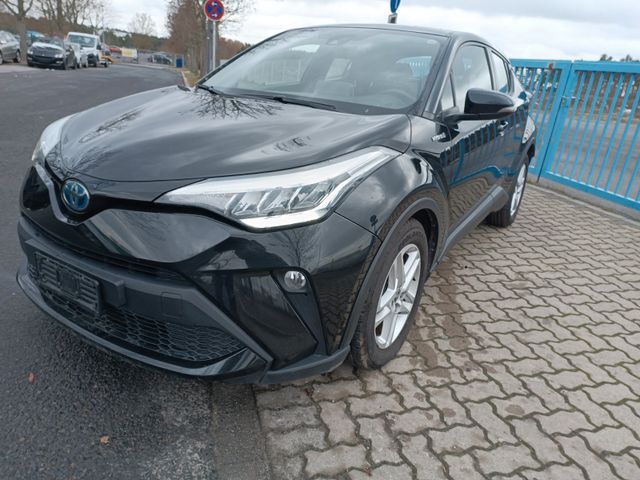 Toyota C-HR 1.8-l-VVTi Hybrid Style Selection Facelift