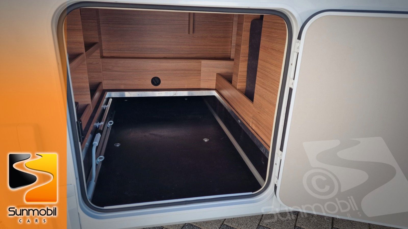 Fahrzeugabbildung Weinsberg CaraSuite 650 MF Ford Markise Klima