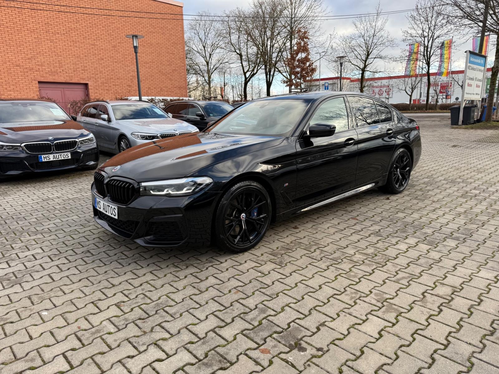 BMW 530d MSport*Glasdach*Kamera*HiFi*4ZoneKlima*AHK