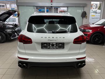 Porsche Cayenne - 8