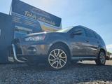 Mitsubishi Outlander 4WD AHK Xenon Teilleder Automatik - Mitsubishi Outlander: Auto