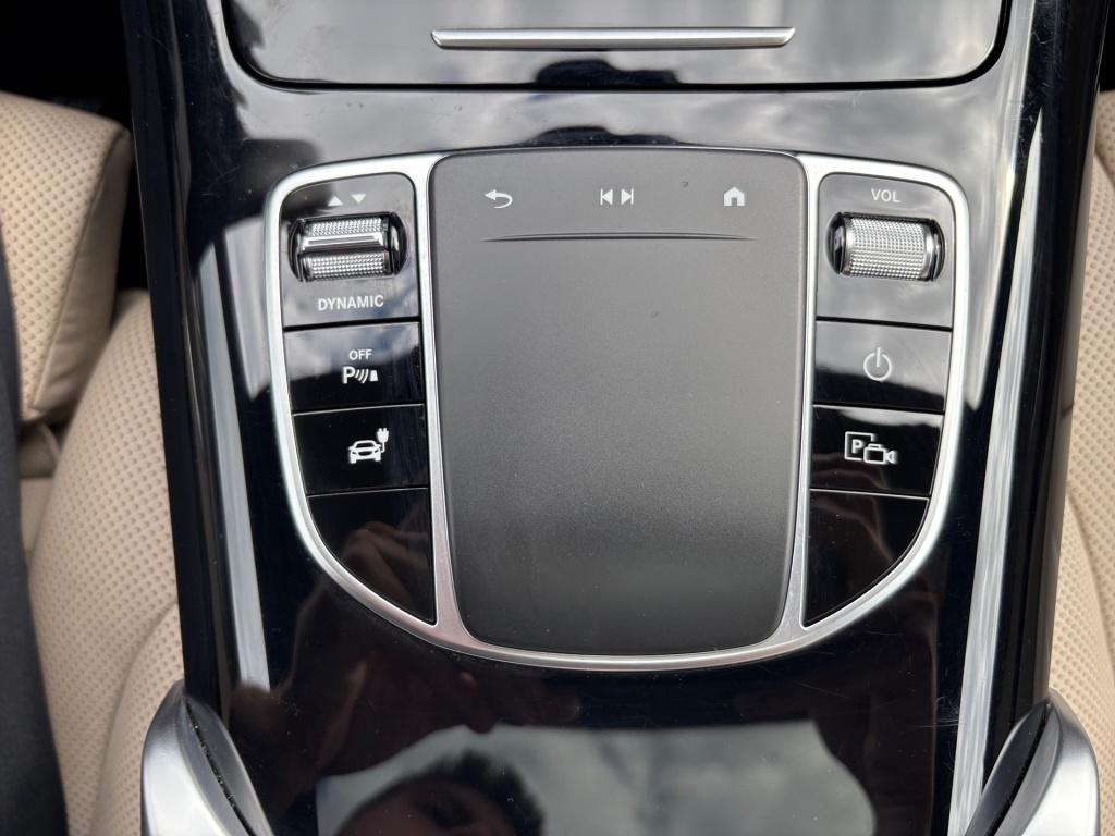 Mercedes-Benz EQC 400 4M Mbeam*CarP*360*KGo*HUD*SHD*Memory*FAP