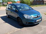 Opel Zafira 1.9 CDTI Sparsamer 7-Sitzer mit Anhängerk - Opel mit Diesel-Antrieb: Sparsame