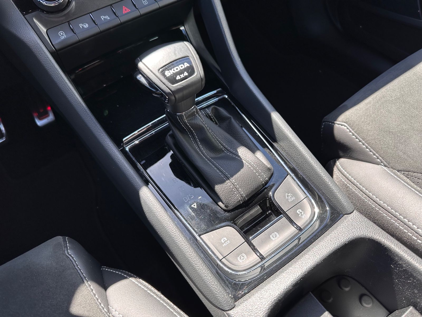 Fahrzeugabbildung SKODA Kodiaq Sportline 2.0 TDI 4x4 Matrix/AHK/ACC/Navi