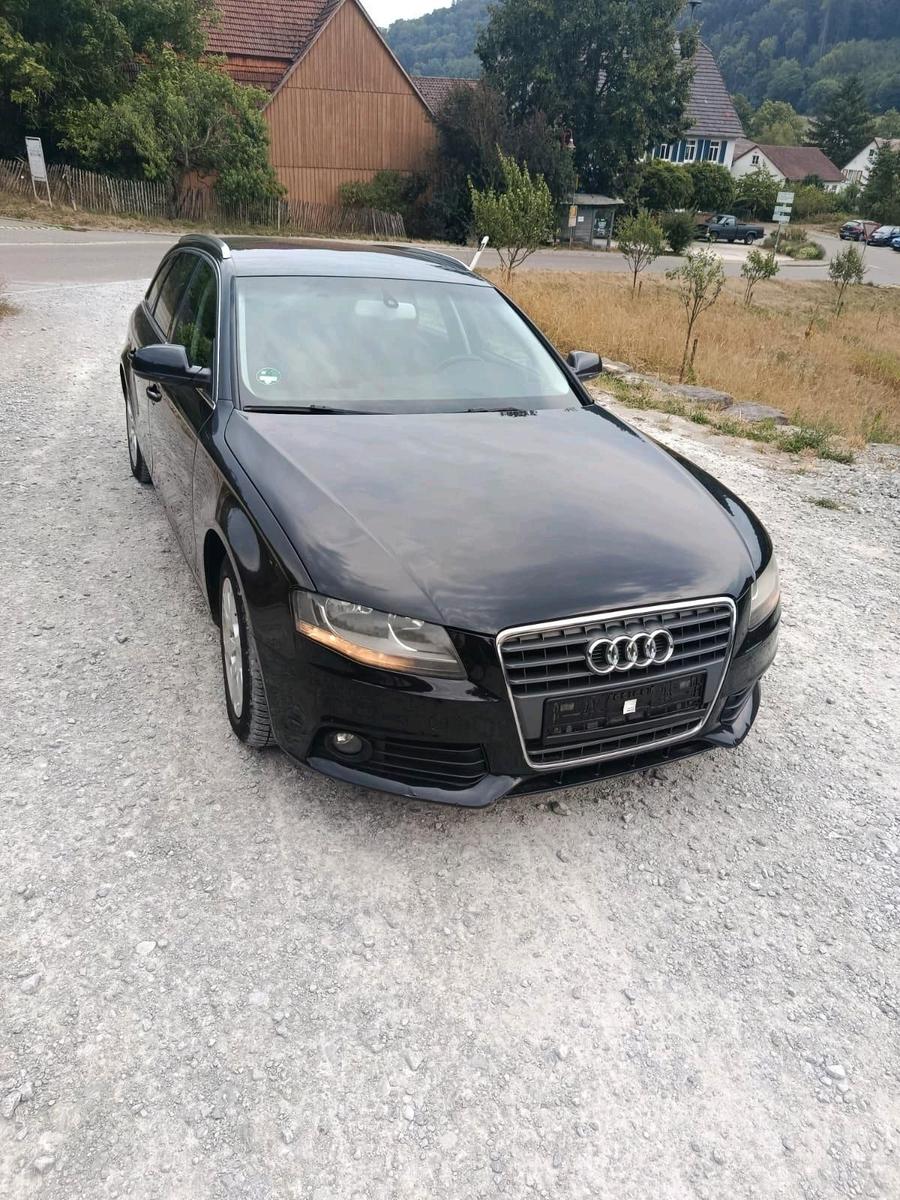 Audi A4 2010 — engine 118 HP (87kW)