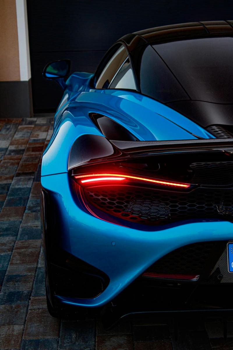 McLaren 765LT Coupe V8 - Carbon - Ludus Blau - Limitiert