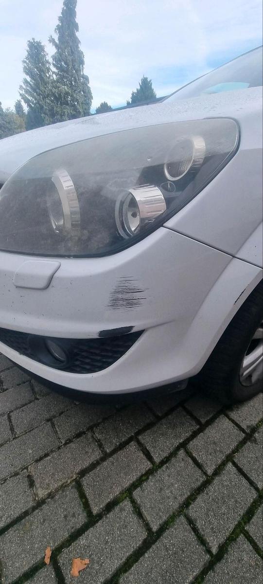 Opel Astra 2009 — photo 9