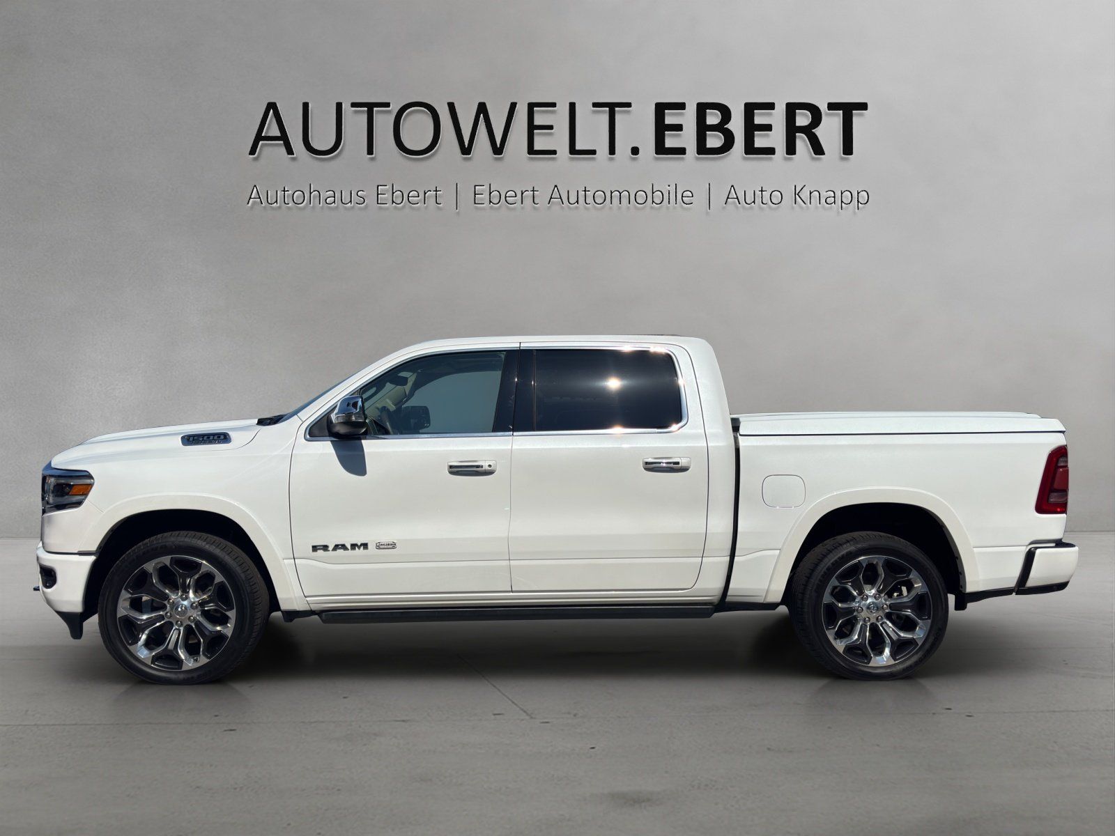 Fahrzeugabbildung Dodge RAM 1500 5.7 V8 4x4 LARAMIE LONGHORN LPG 200L