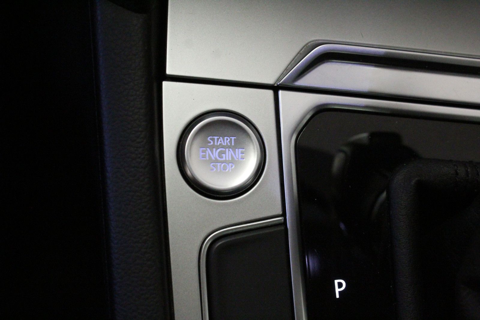 Fahrzeugabbildung Volkswagen Passat Variant 1.8 TSI DSG Comfortline Variant