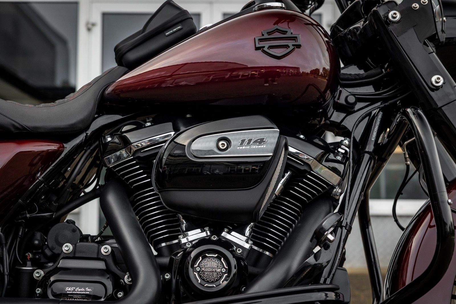 Fahrzeugabbildung Harley-Davidson FLHRXS ROAD KING SPECIAL 114 CUI - JEKILL&HYDE -